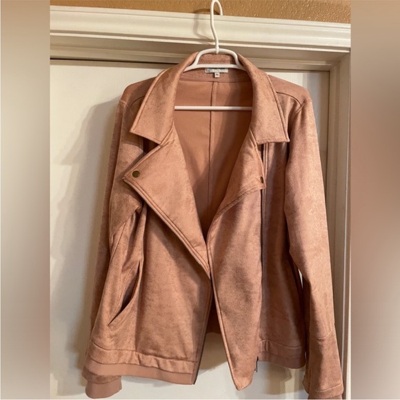 Grace & Lace Move Free Leather Like Moto Jacket in Blush, Like New - Picture 7 of 15